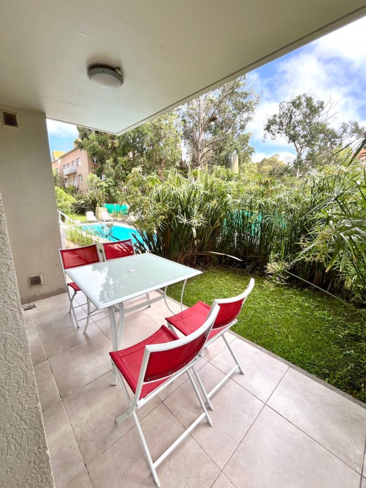 PINAMAR - Departamento 3 ambientes con parque