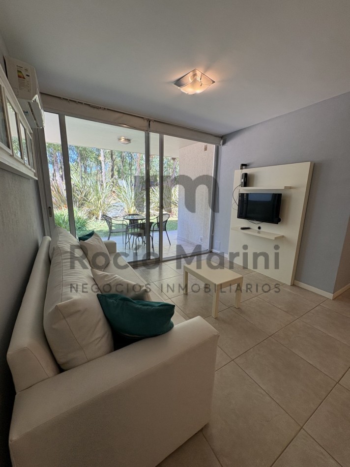 PINAMAR - Venta 2 ambientes centrico 