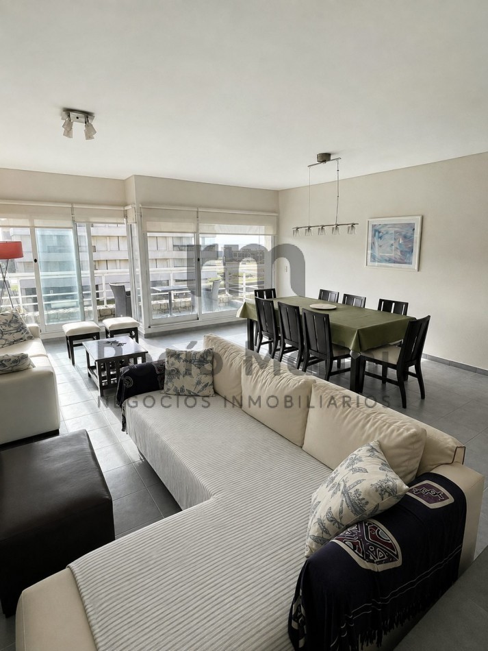 VENTA - PINAMAR 4 Ambientes a metros del mar