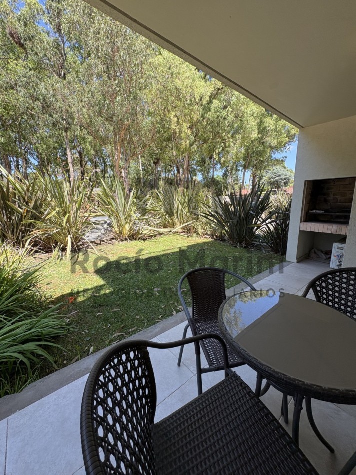 PINAMAR - Venta 2 ambientes centrico 