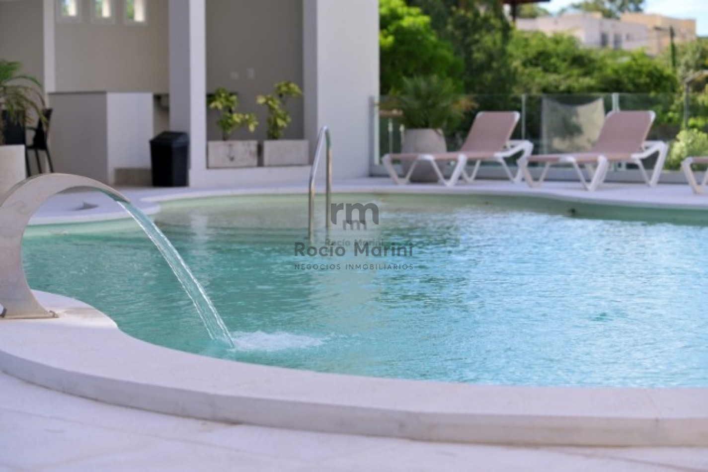 PINAMAR- Venta 2 ambientes centrico