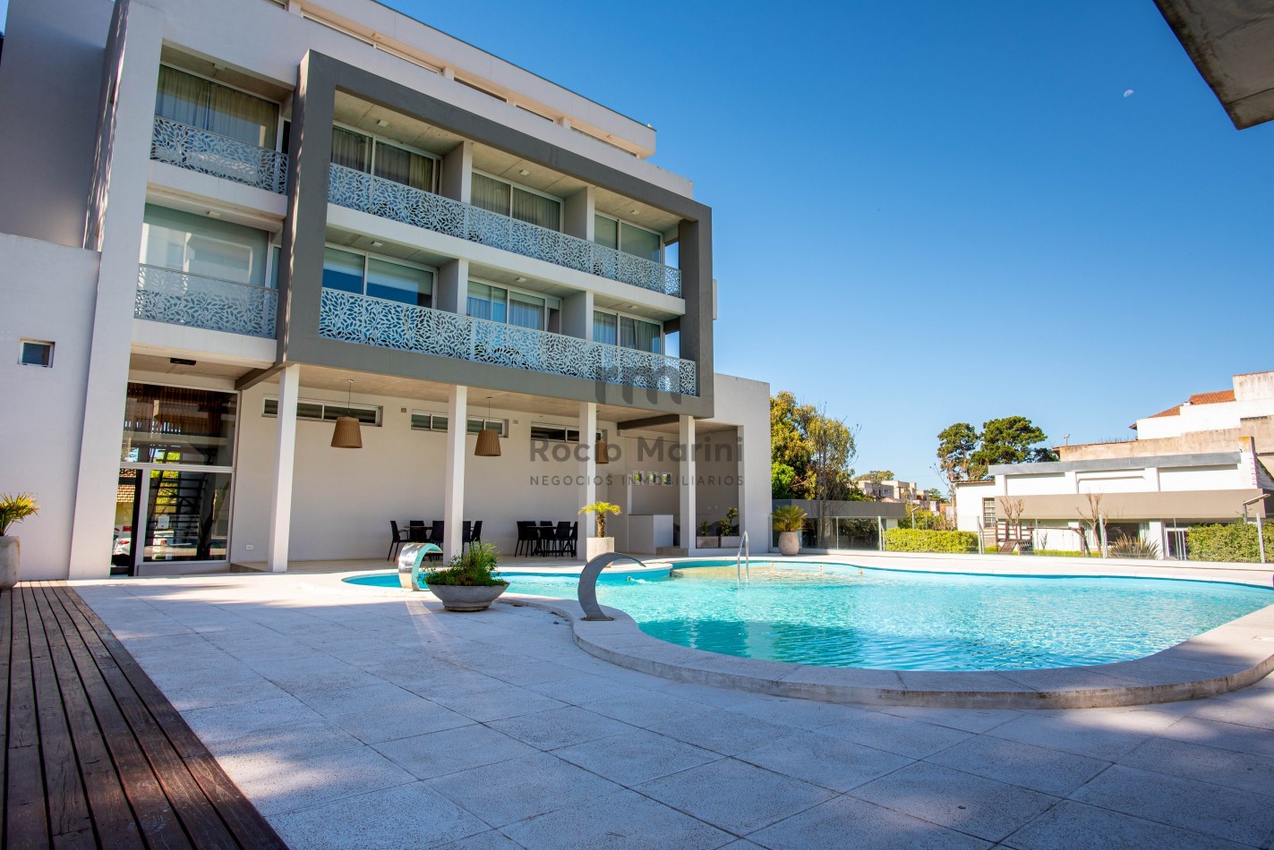 PINAMAR- Venta 2 ambientes centrico