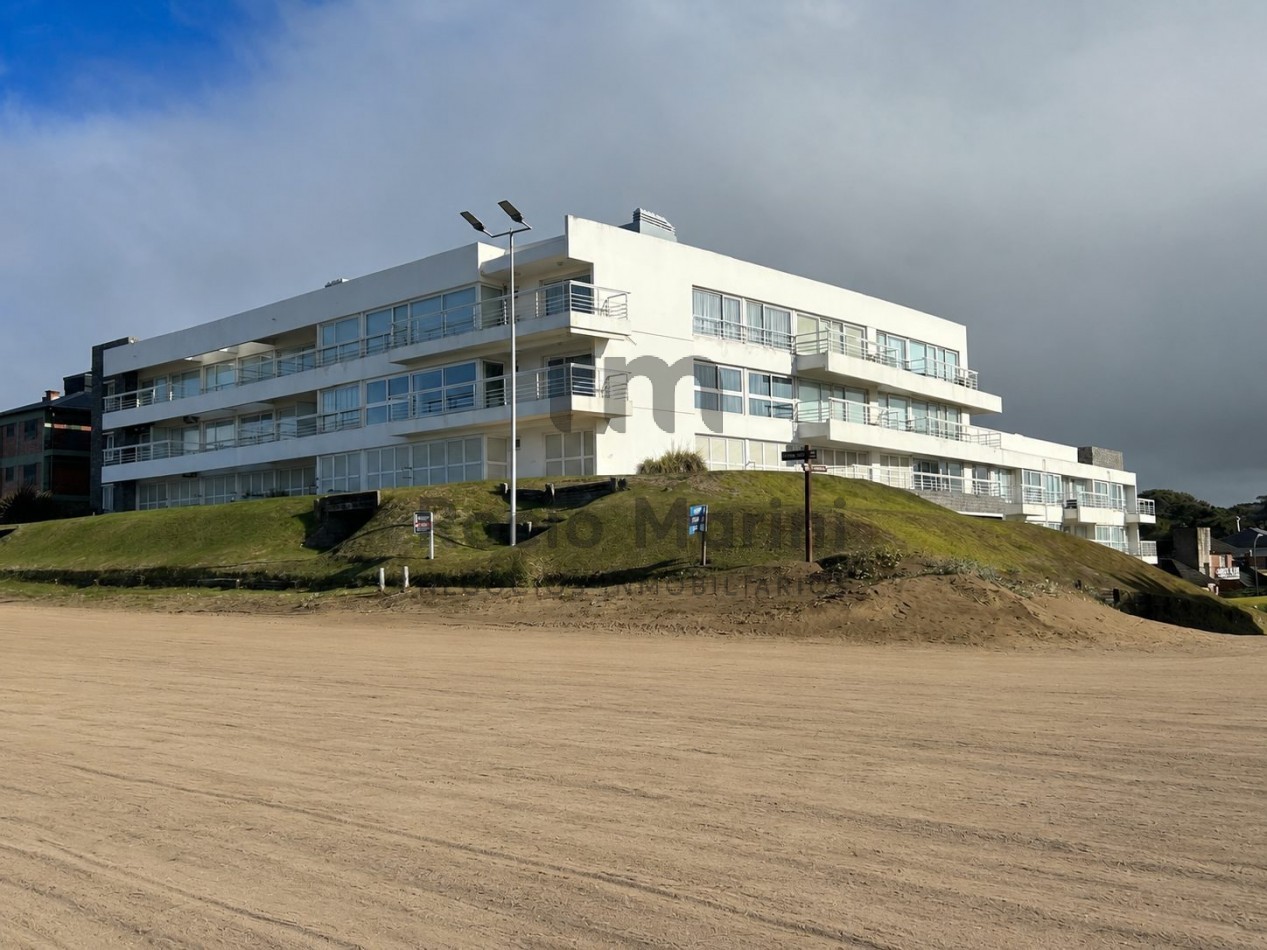 VENTA - PINAMAR 4 Ambientes a metros del mar