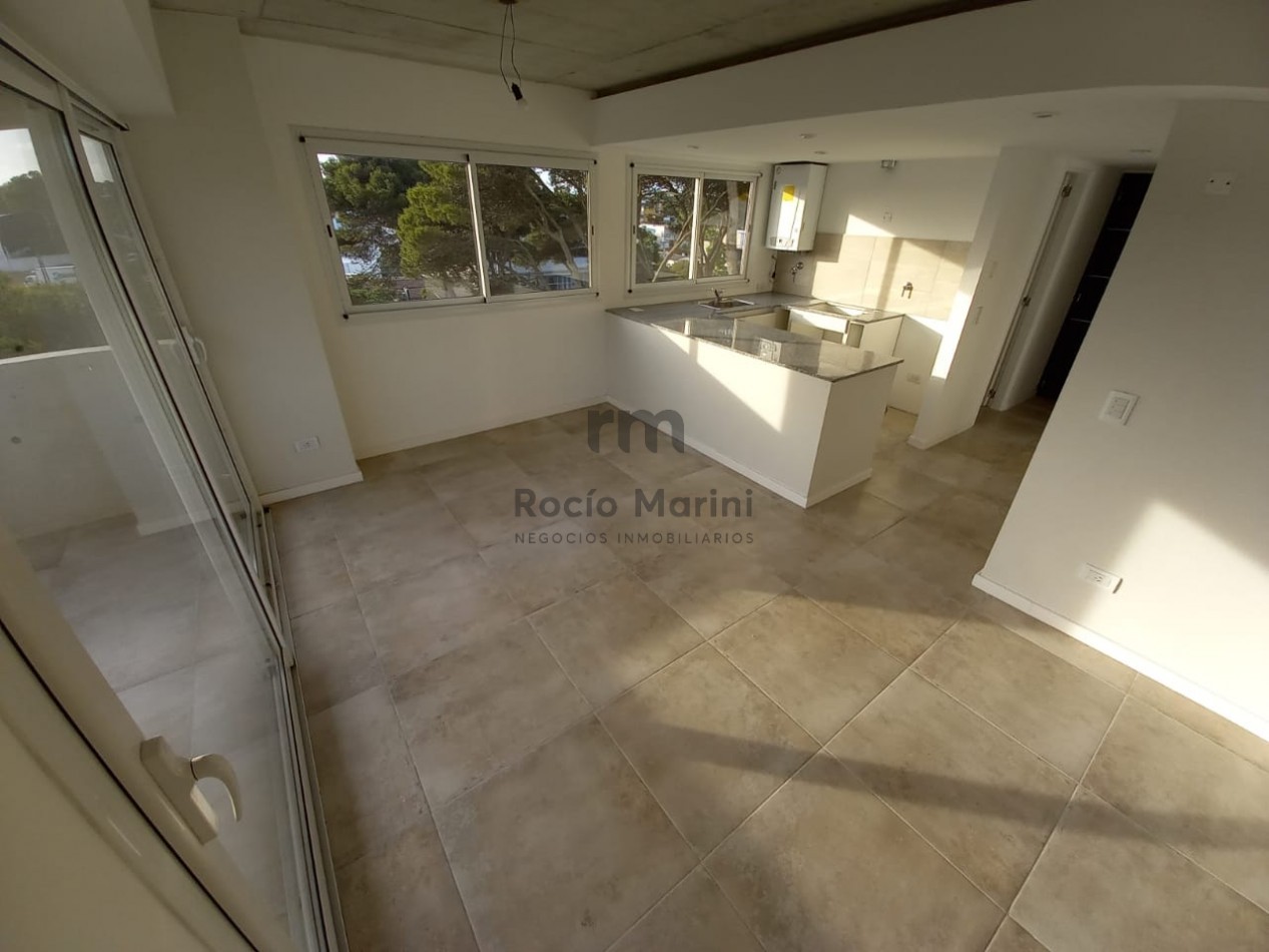 PINAMAR- Venta 2 ambientes centrico