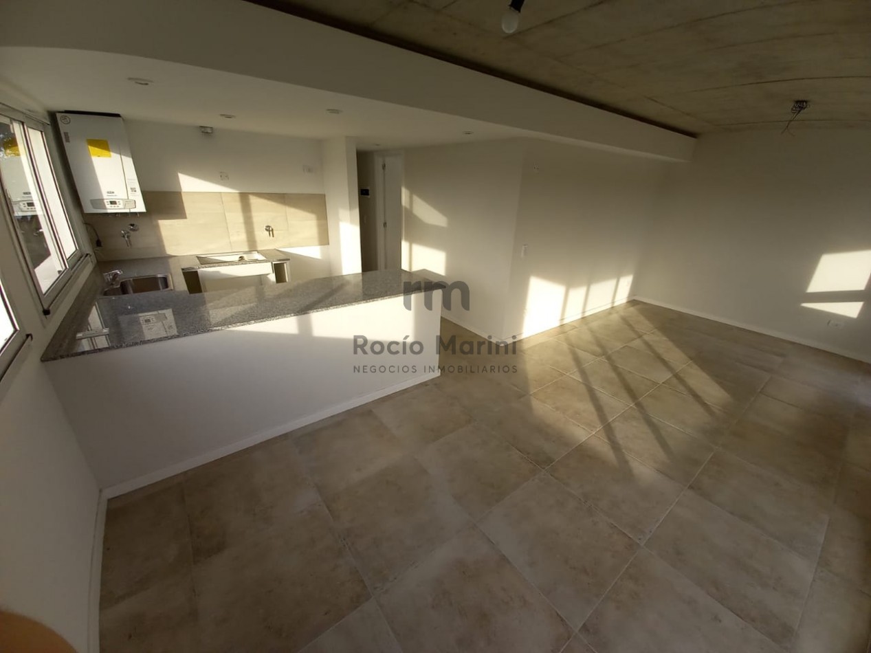 PINAMAR- Venta 2 ambientes centrico