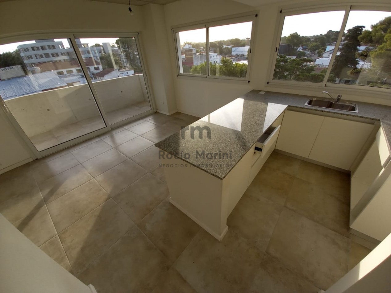 PINAMAR- Venta 2 ambientes centrico